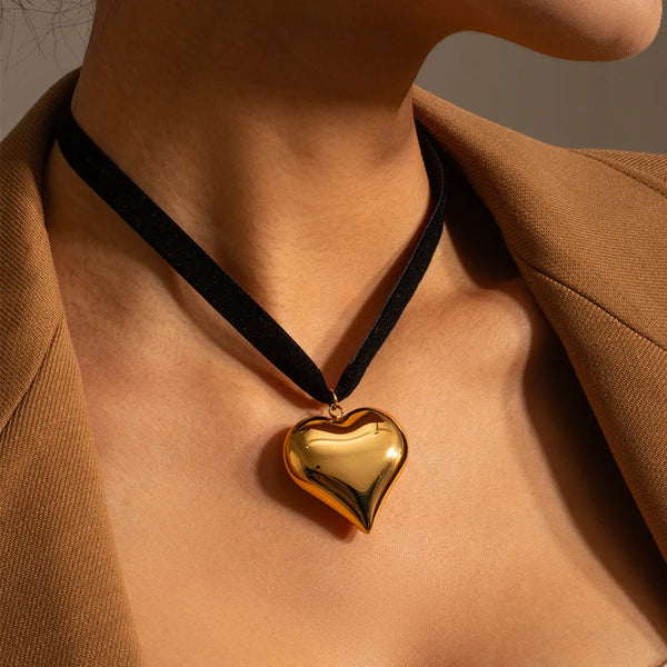 Heart Pendant Choker Necklace