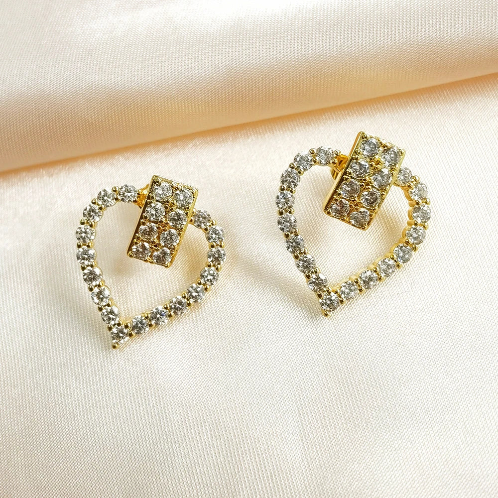 Fashion Jewelry Minimalist Style 18K Gold Plated Heart Studs CZ Earrings For Girls