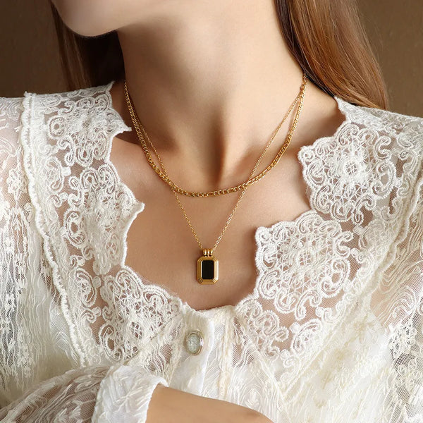 Double Layered Pendant Necklace